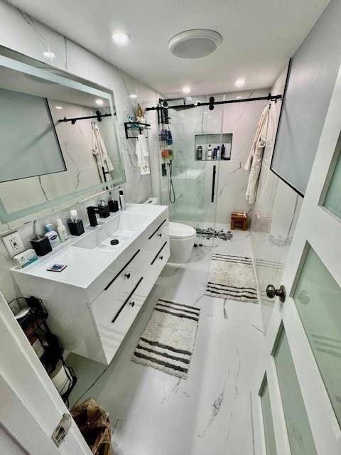 Hollywood, FL 33019,801 S Ocean Dr #303