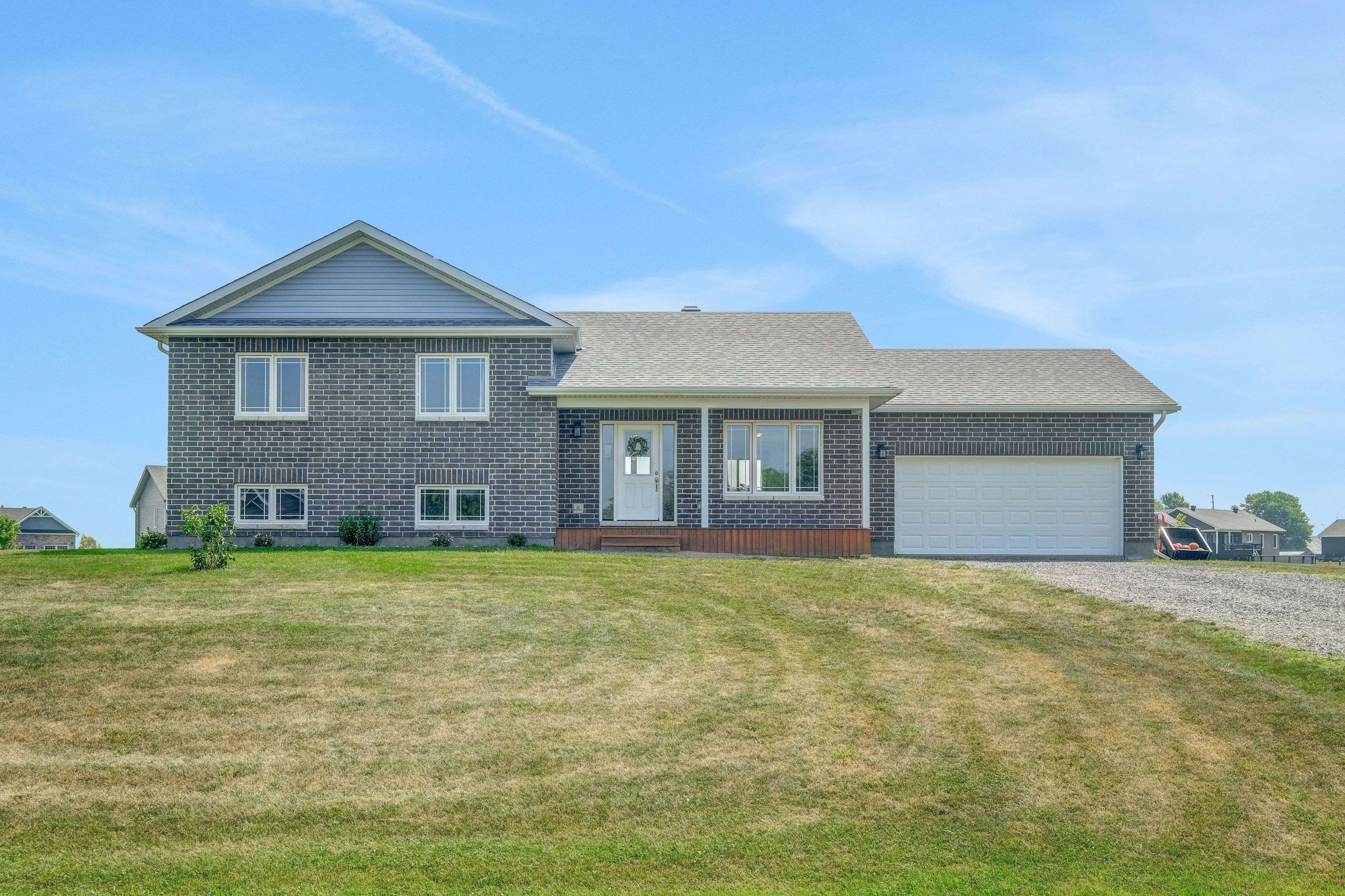 North Dundas, ON K0E 1W0,2995 Drew DR