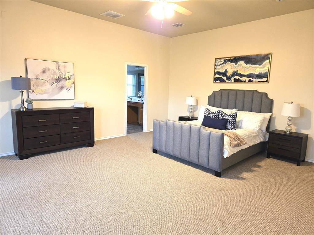 Cedar Hill, TX 75104,1032 Bending Oak Drive