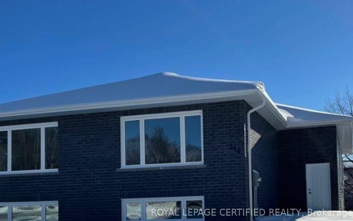 North Bay, ON P1B 8N5,310 Cartier ST