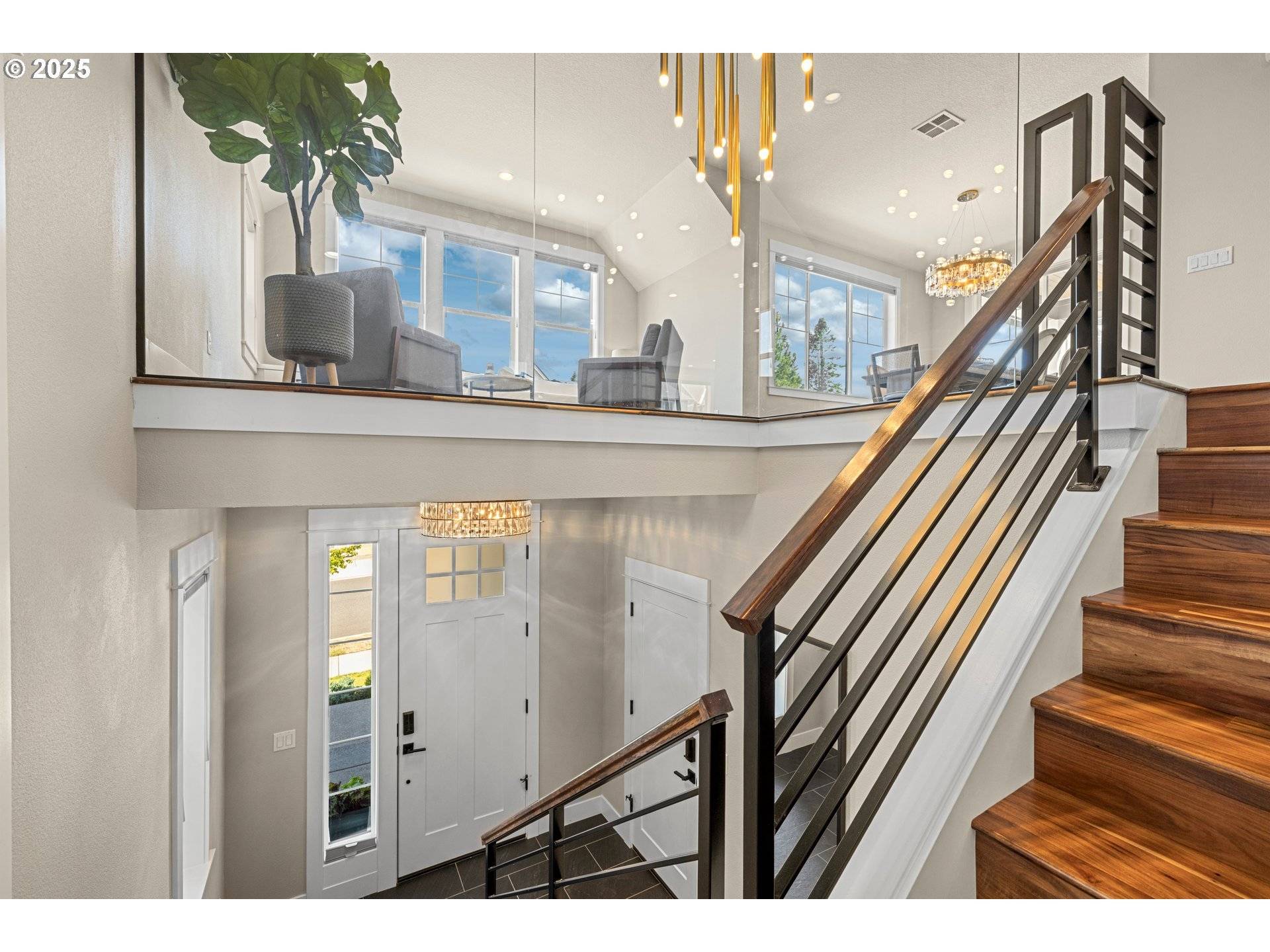Portland, OR 97229,12114 NW HILLER LN