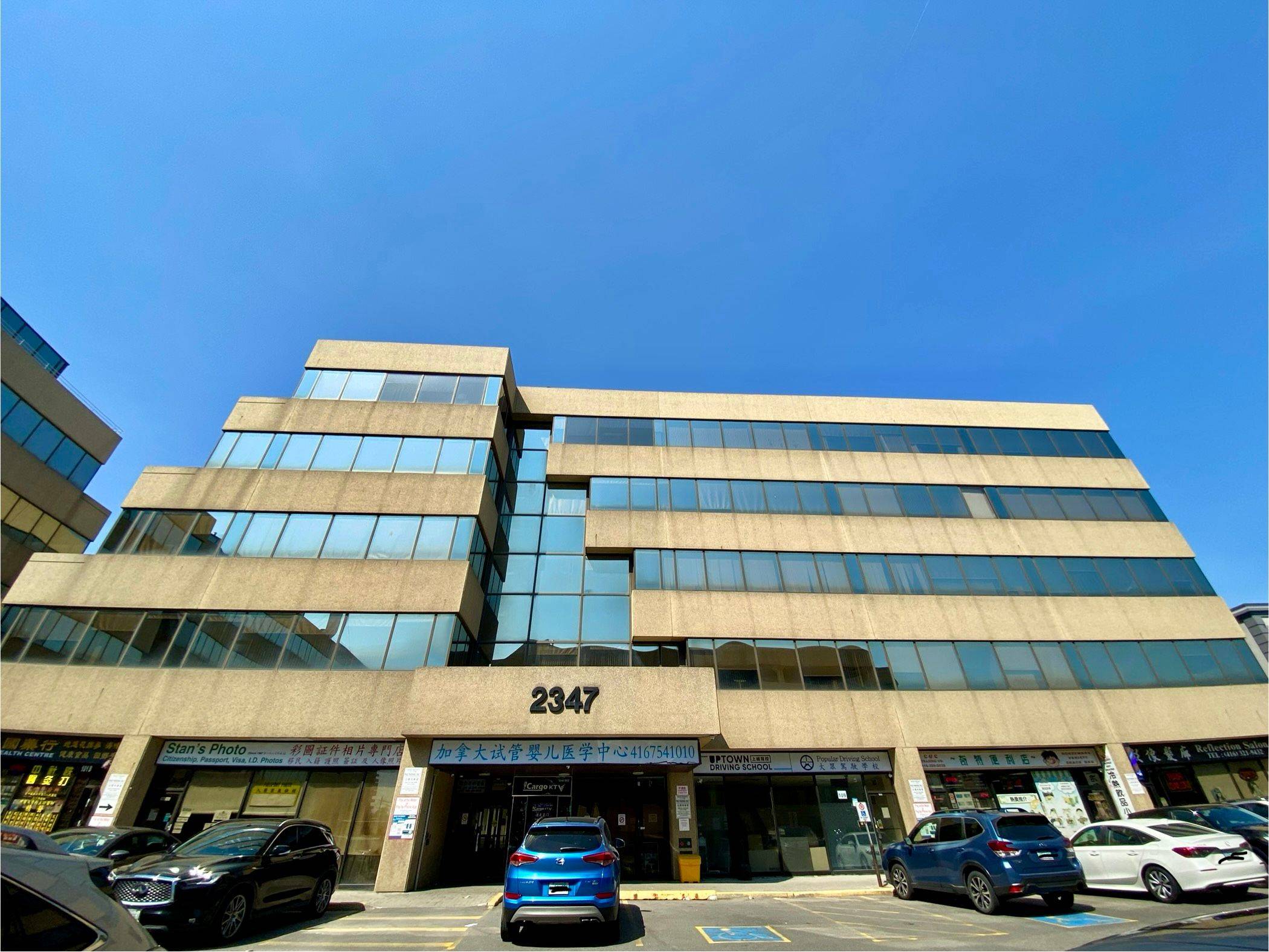 Toronto E07, ON M1T 3T8,2347 Kennedy RD E #407