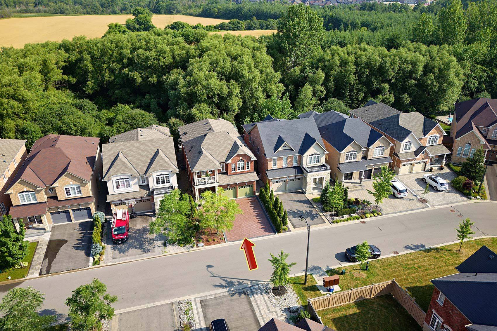 Vaughan, ON L6A 4S6,47 Ironbark CT