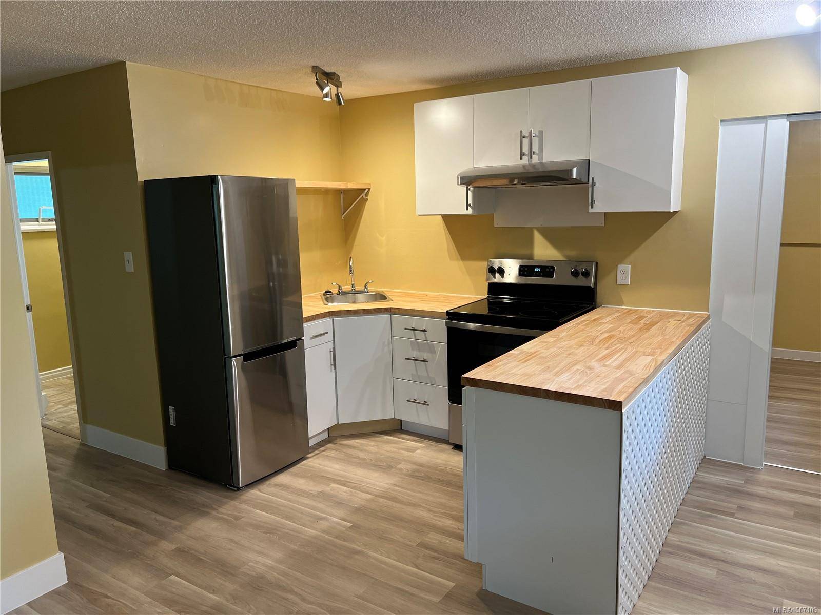 Nanaimo, BC V9R 1E5,412 Seventh St
