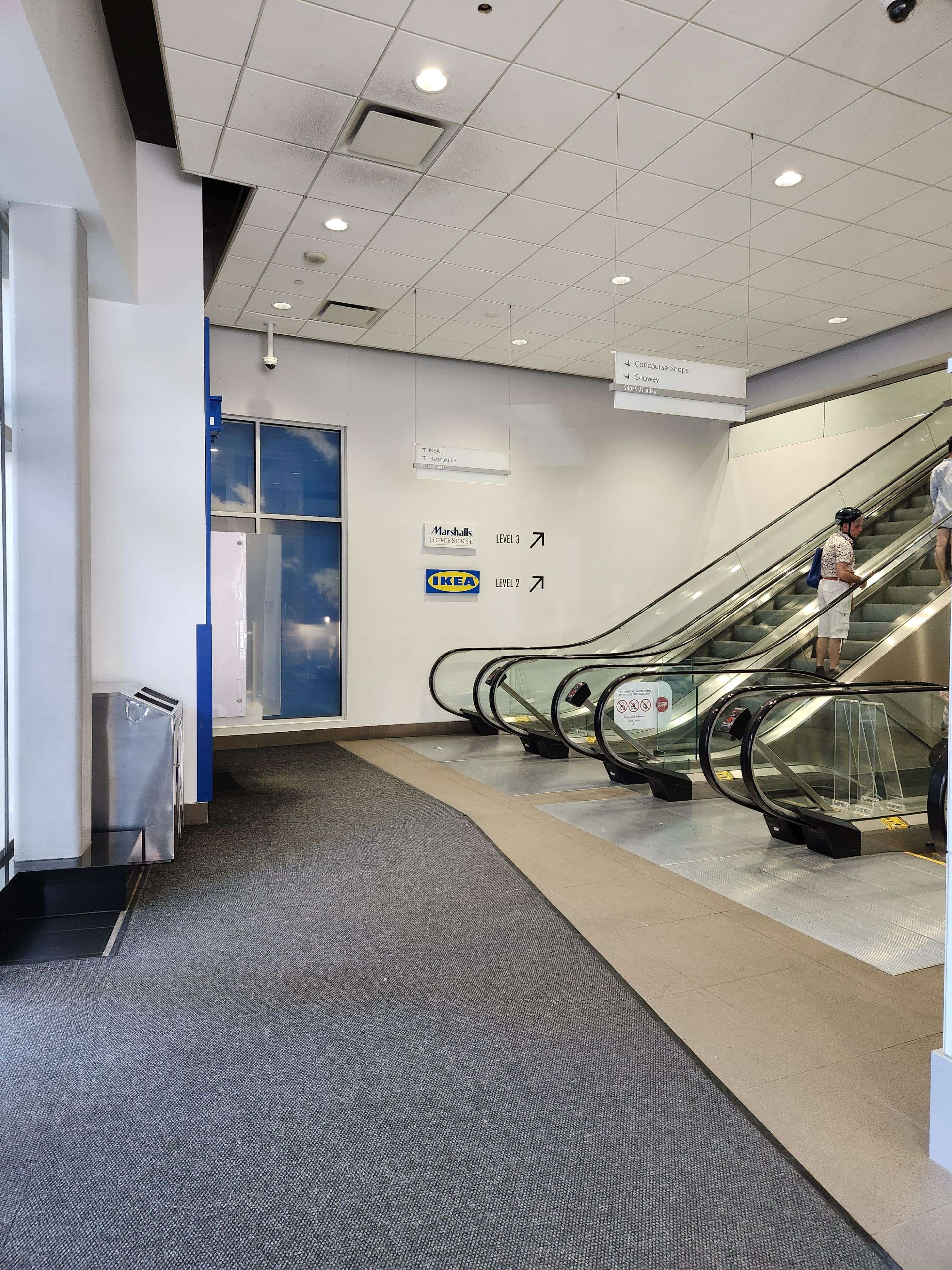 384 Yonge ST #47, Toronto C01, ON M5G 2K2