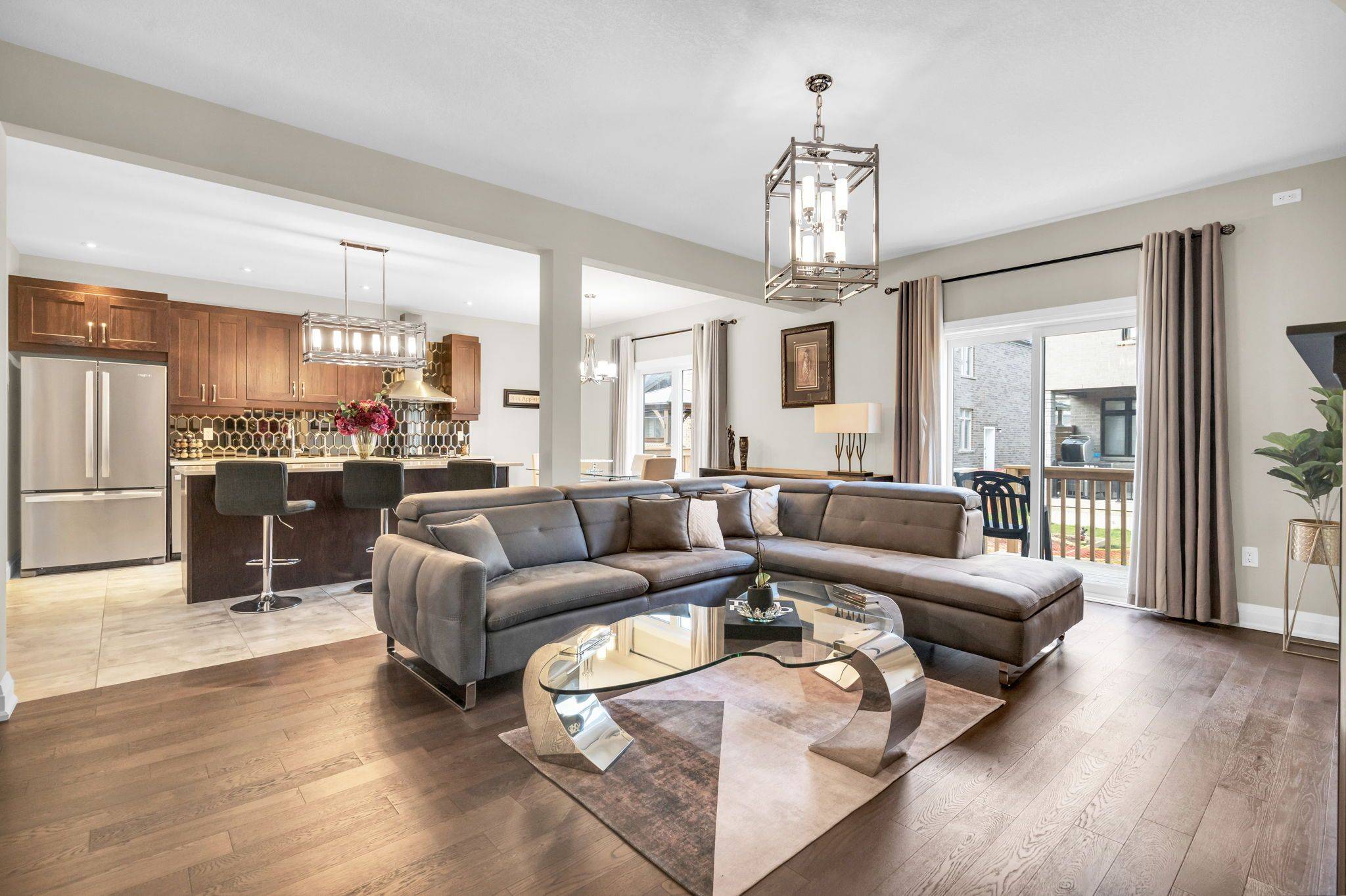 Barrie, ON L9J 0J1,13 Mabern ST
