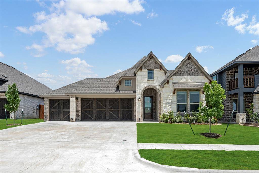 Waxahachie, TX 75165,509 Red Maple Road