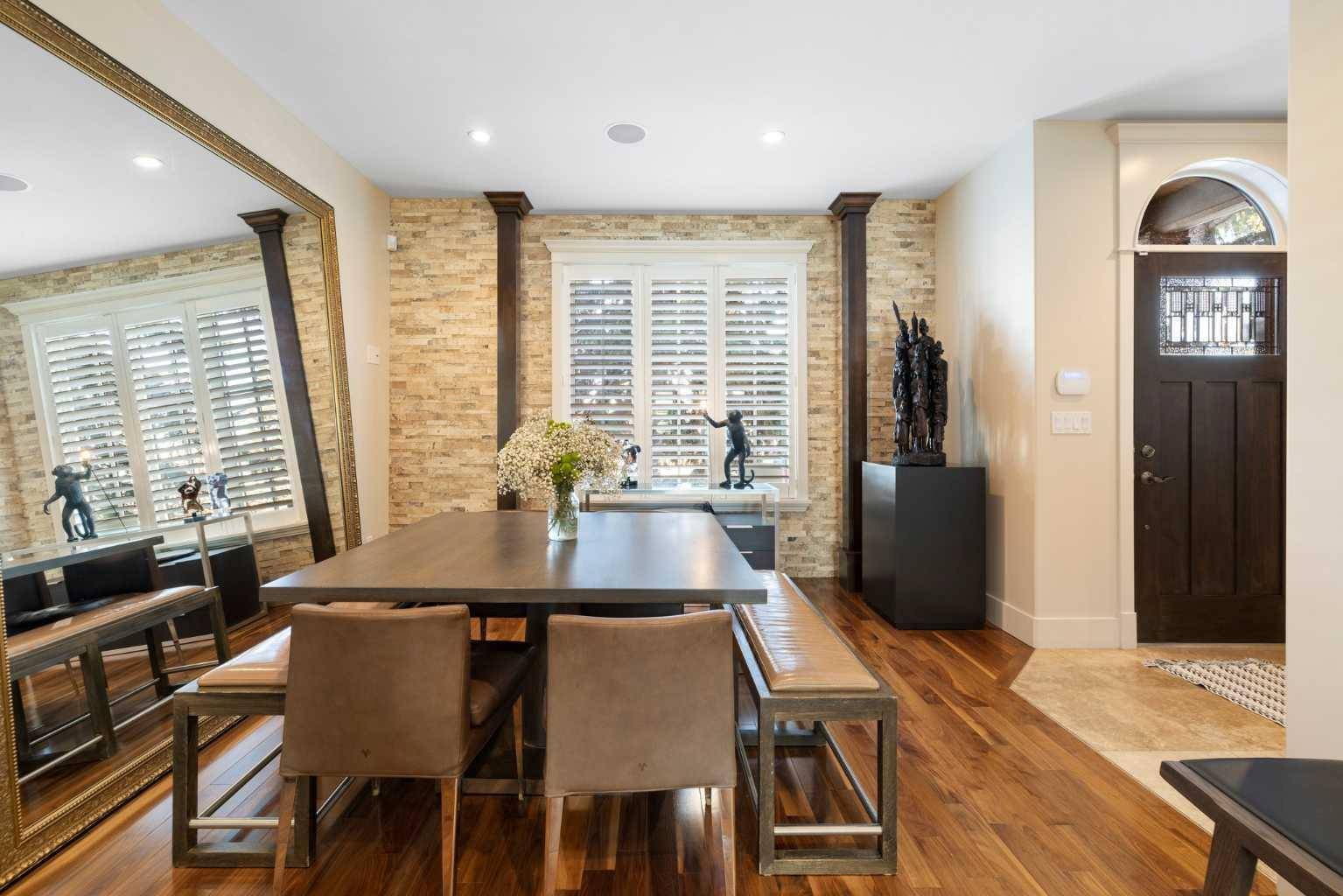 Calgary, AB T2T4P9,4303 17 ST SW