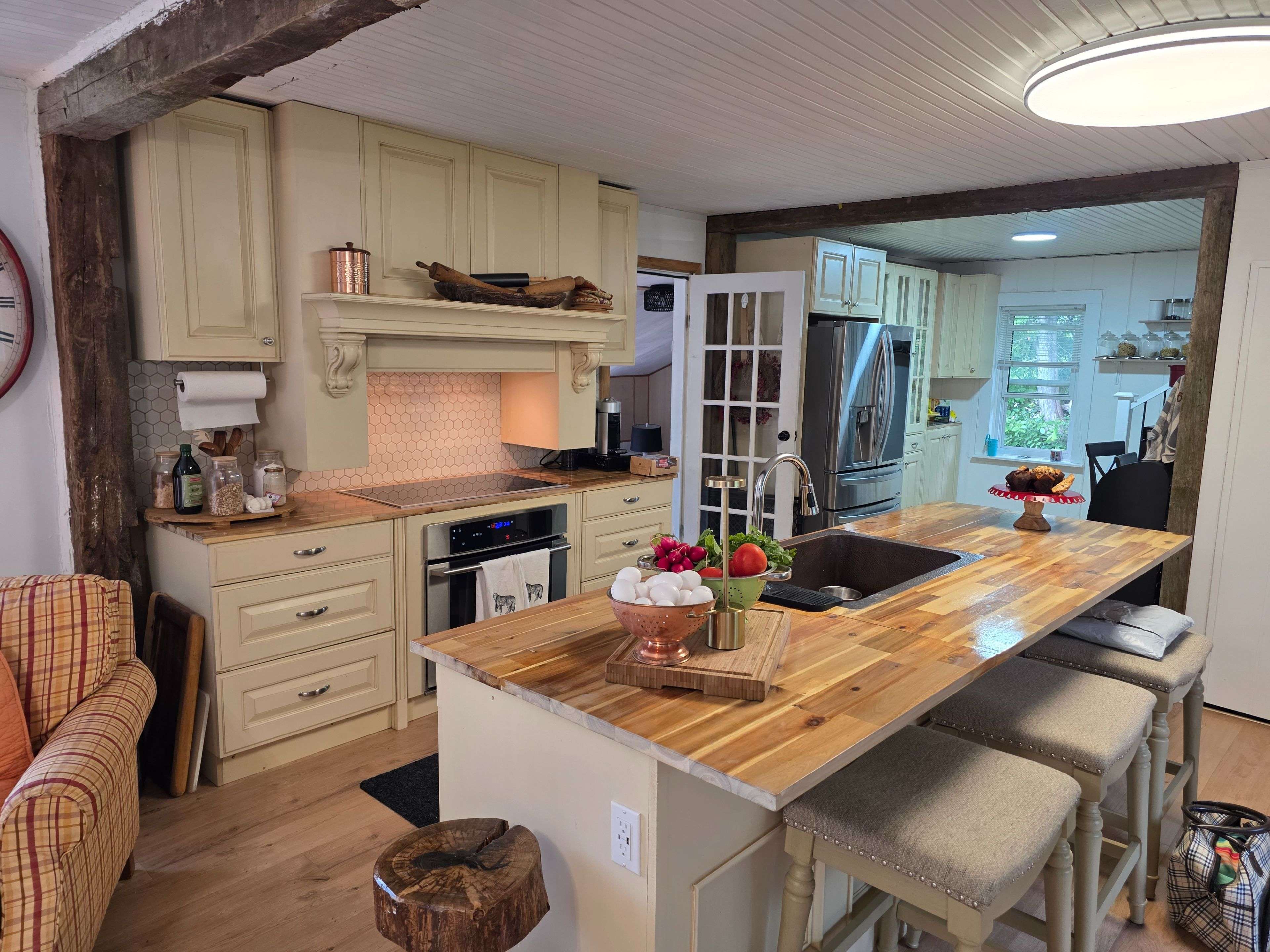 Addington Highlands, ON K0H 1L0,66 Bridge ST