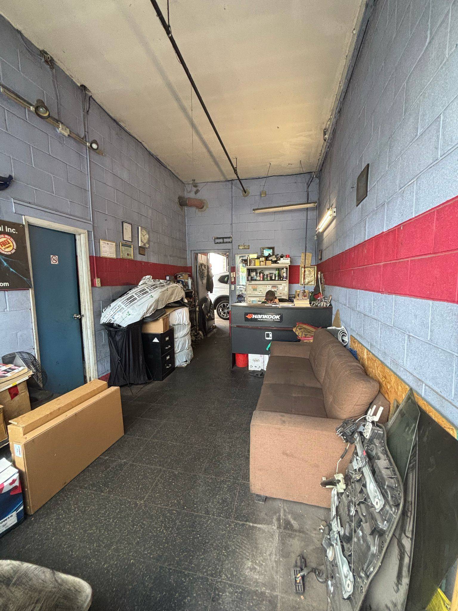 Toronto E04, ON M1L 3X8,375 Danforth RD #6