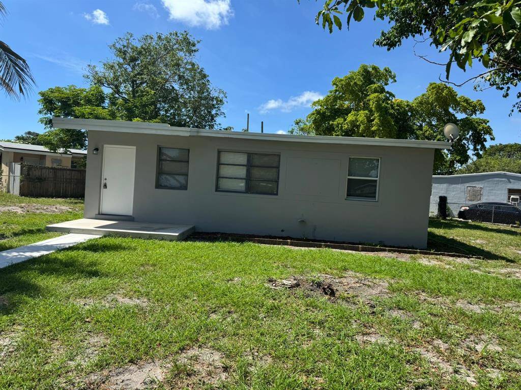 West Park, FL 33023,Address not disclosed