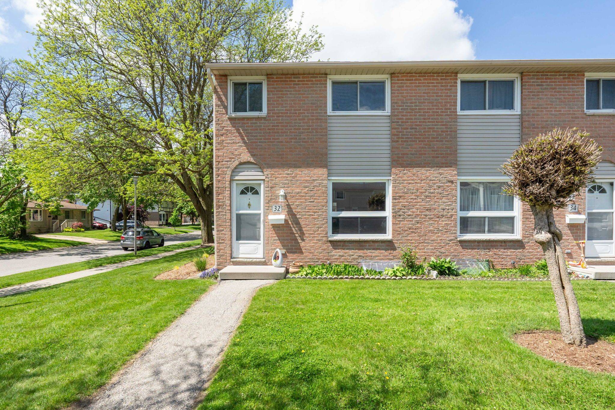 London East, ON N5V 3N3,40 Tiffany DR #32