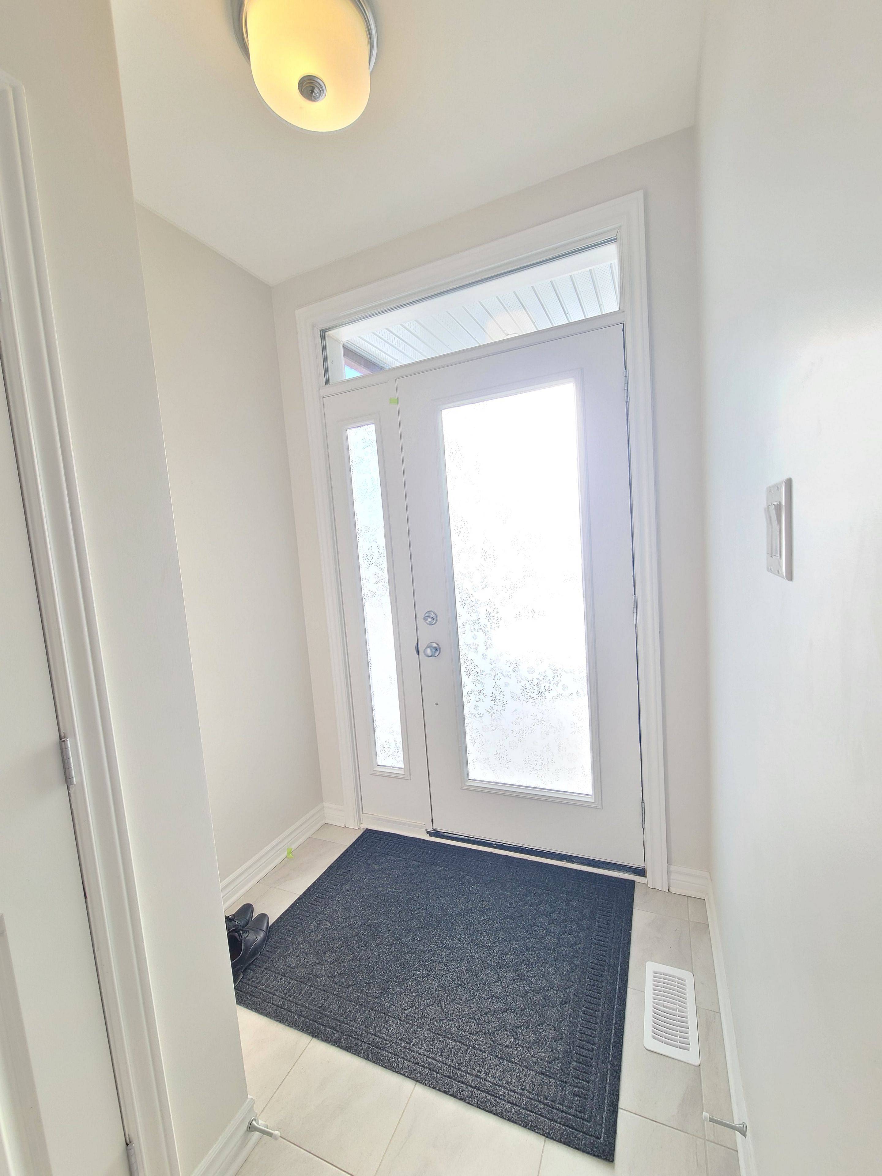 Stittsville - Munster - Richmond, ON K2S 2P8,207 Finsbury AVE