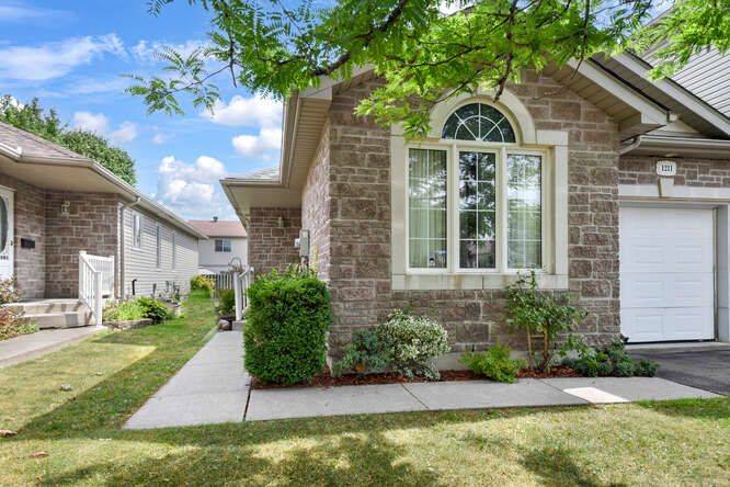 Brockville, ON K6V 7M5,1211 Cuthbertson AVE