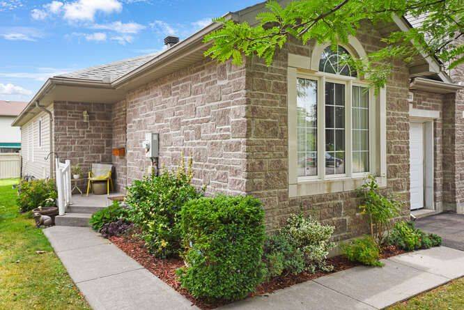 Brockville, ON K6V 7M5,1211 Cuthbertson AVE