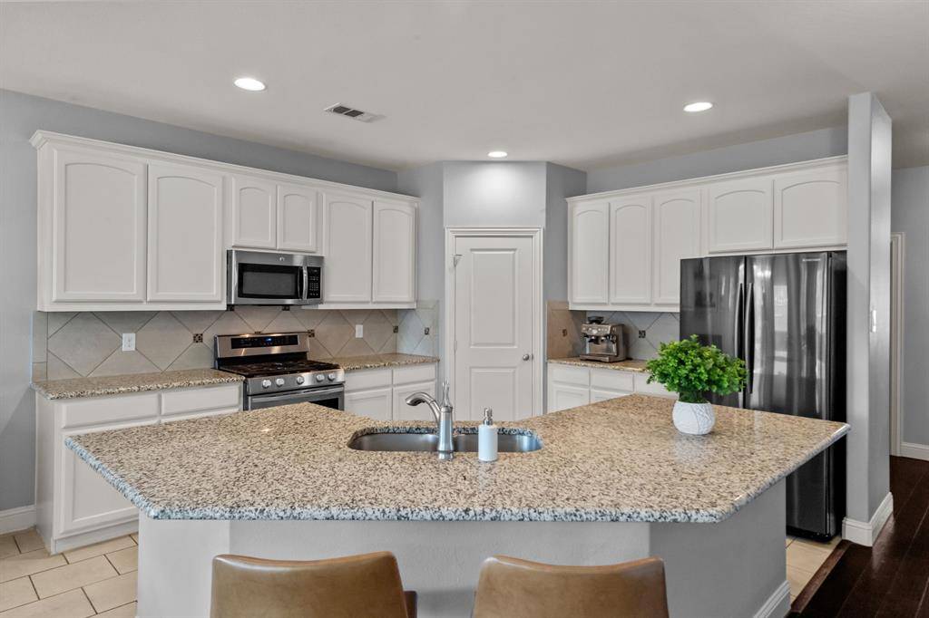 Fort Worth, TX 76108,11317 Denet Creek Lane