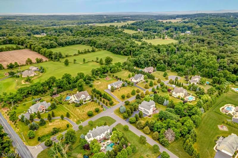 Raritan Twp., NJ 08822,5 Morningside Ct