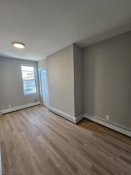 Elizabeth City, NJ 07206,231 Clark Pl #2