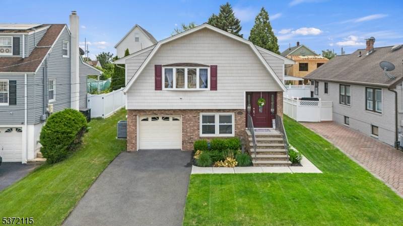 Garfield City, NJ 07026,406 Van Bussum Ave