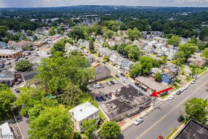 Maplewood Twp., NJ 07040,2075-2079 Millburn Ave