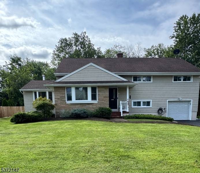 Westfield Town, NJ 07090,5 Westbrook Rd