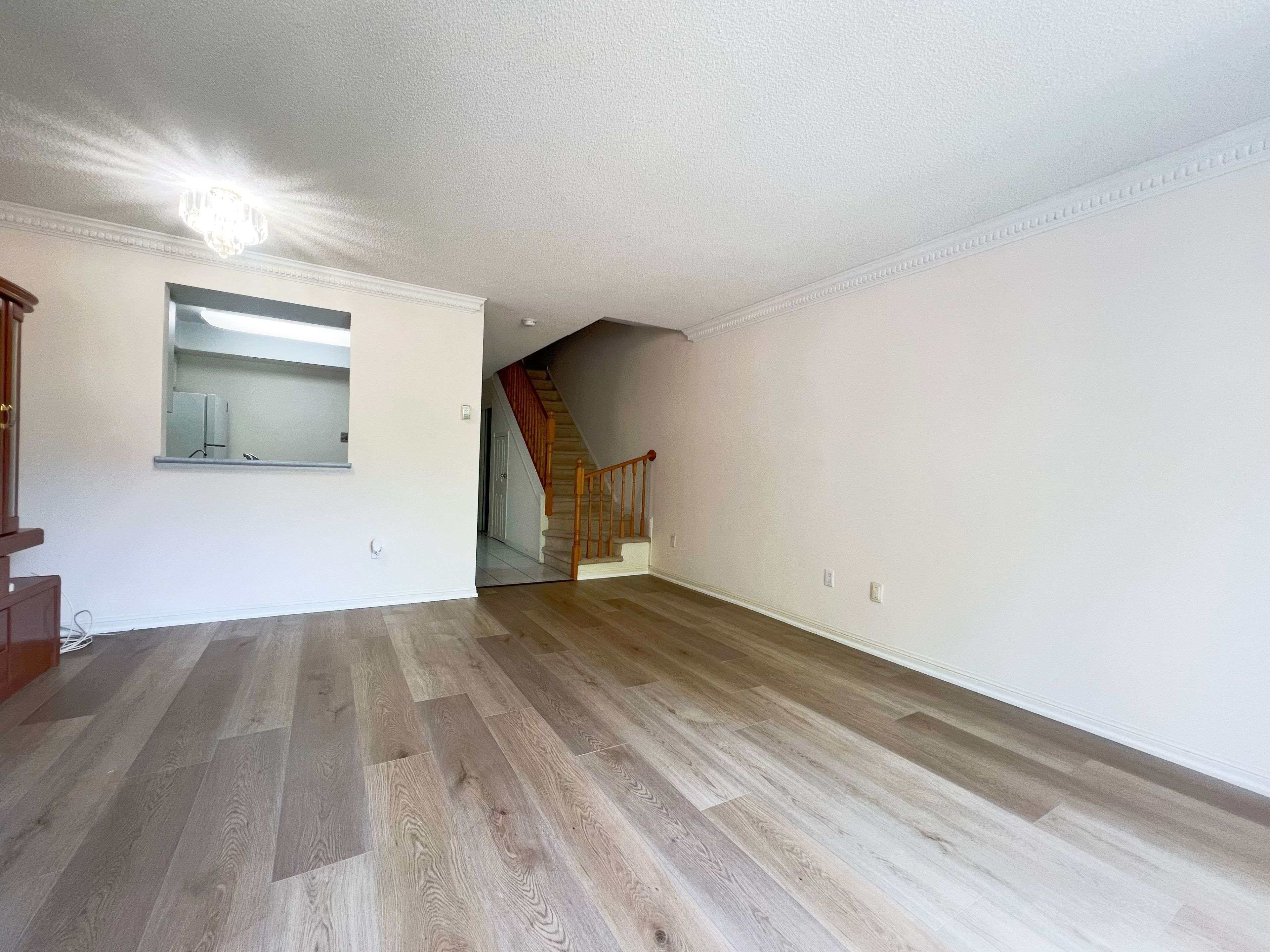 Toronto E05, ON M1T 3W3,188 Bonis AVE #609