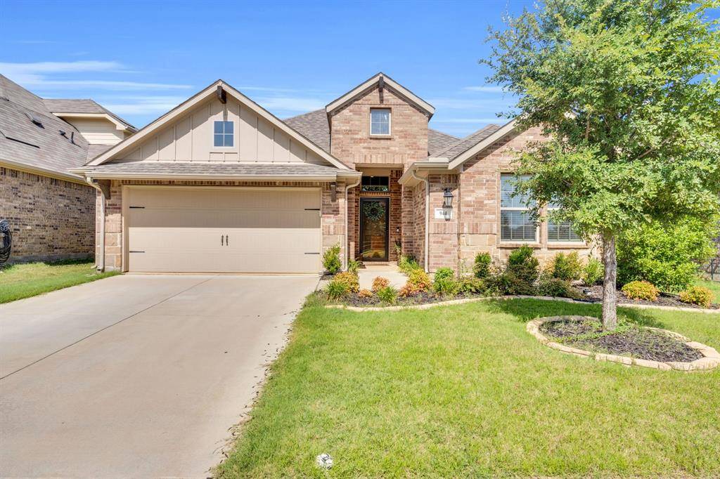 Aubrey, TX 76227,944 Crockett Street