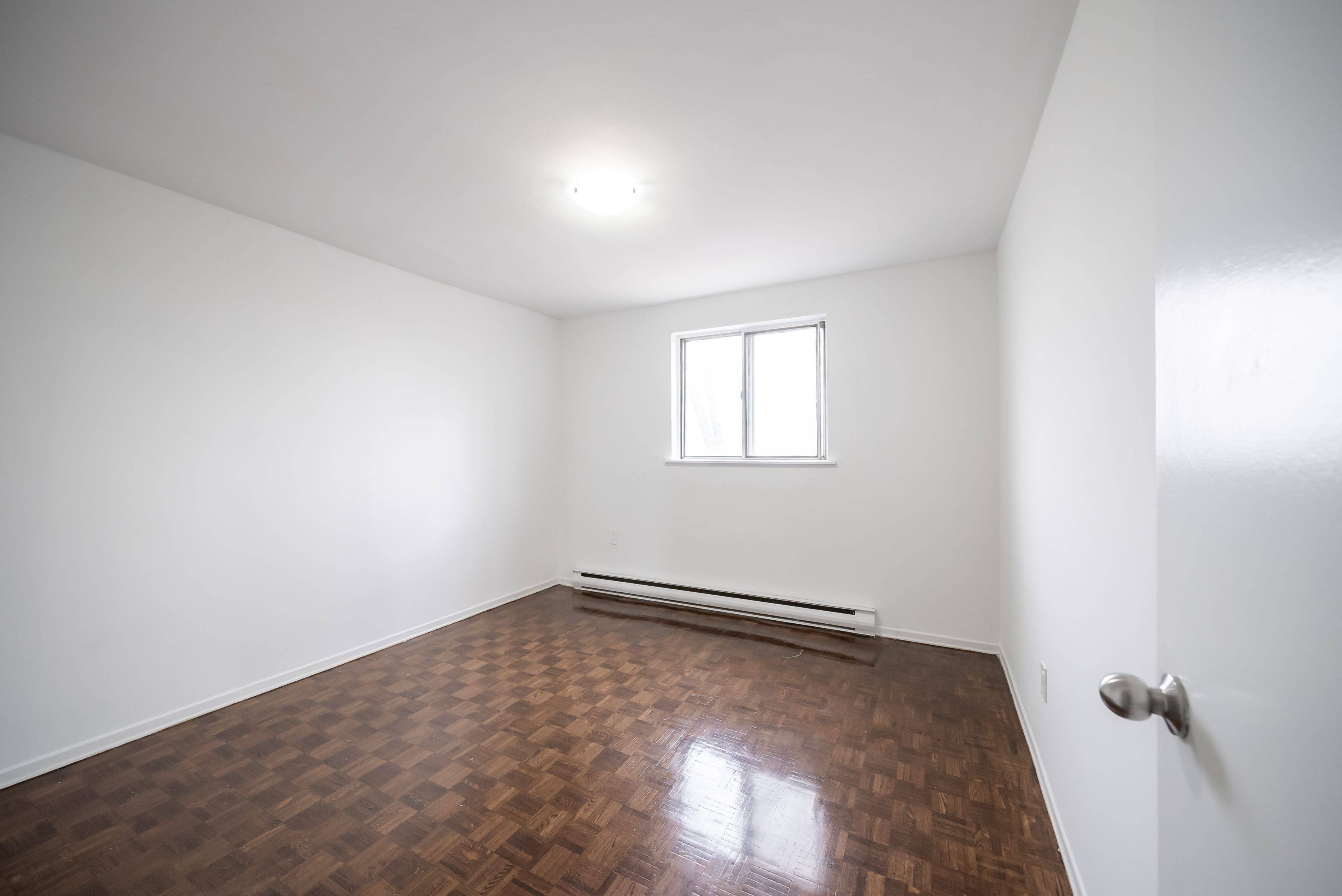Toronto C06, ON M3H 2T6,1042 Sheppard AVE W #104