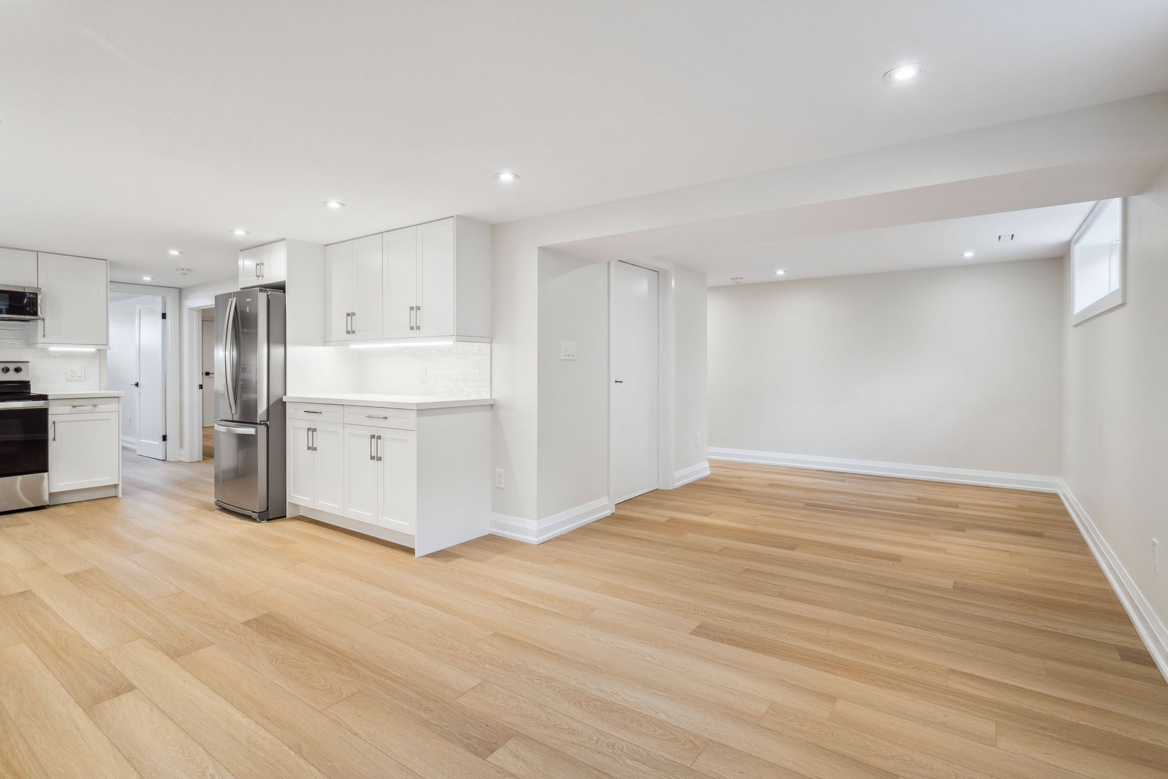 Hamilton, ON L8T 2N9,121 TOBY CRES #Lower