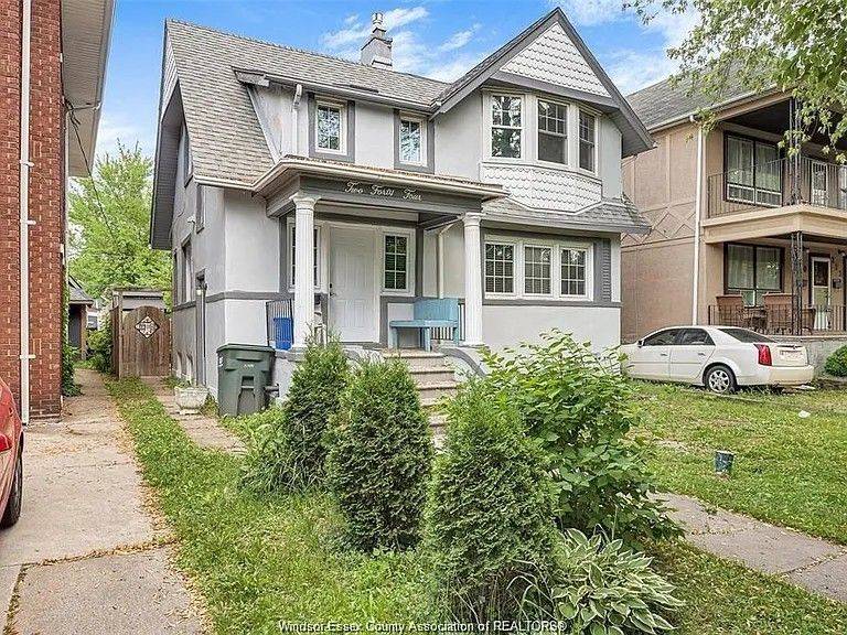 Windsor, ON N9B 2E4,244 Mcewan AVE