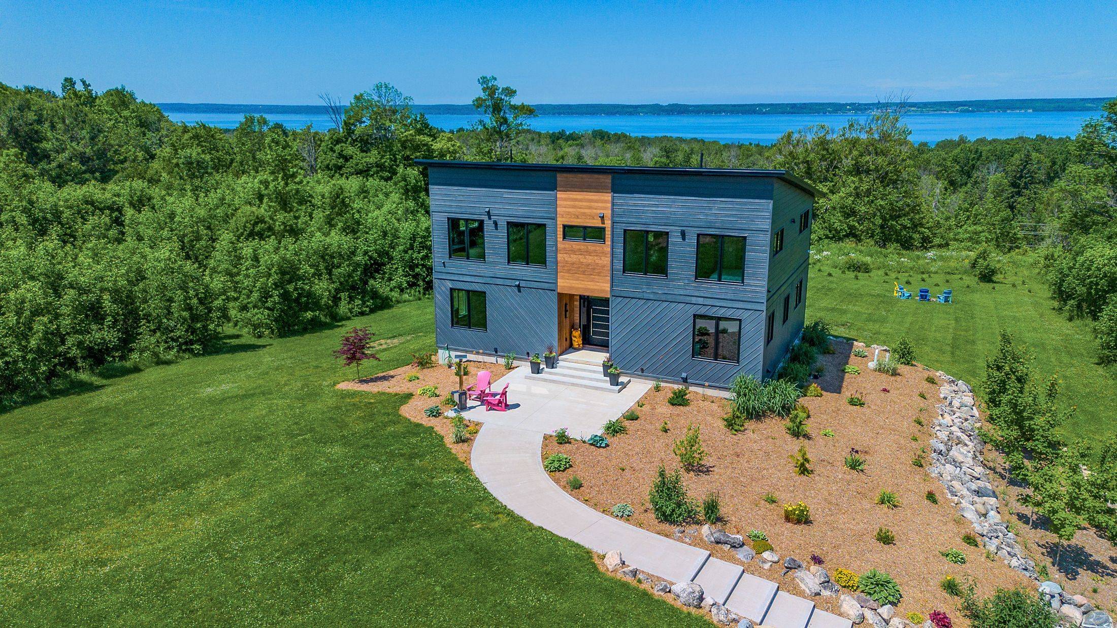 Meaford, ON N0H 1B0,359801 Bayshore RD