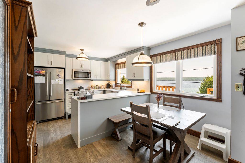 South Bruce Peninsula, ON N0H 2T0,121 Mallory Beach RD