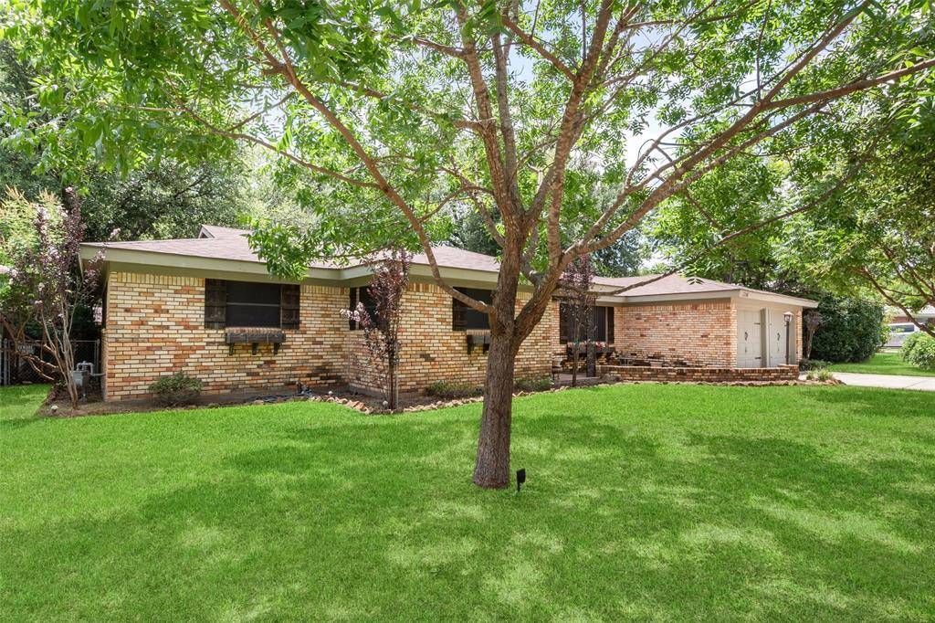 North Richland Hills, TX 76180,7216 Winnell Way