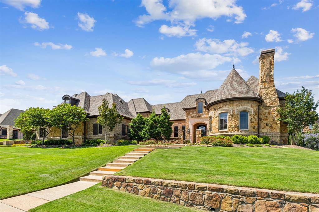 Southlake, TX 76092,404 Mesa Ranch Court