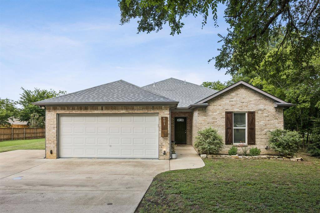 Crandall, TX 75114,601 S 4th Street