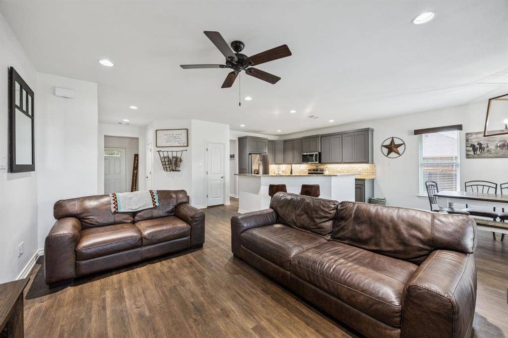 Crandall, TX 75114,601 S 4th Street
