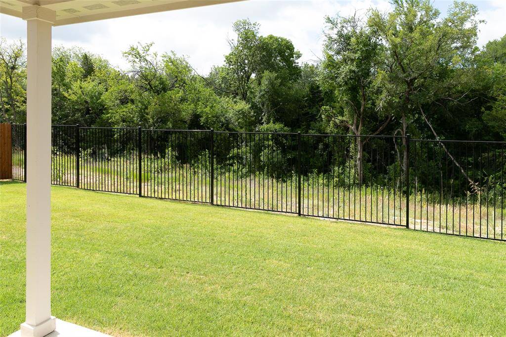 Melissa, TX 75454,210 Lindenwood Avenue