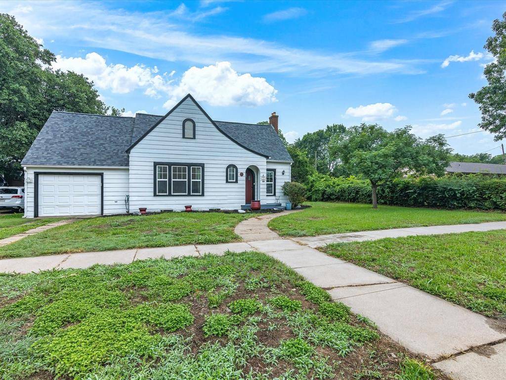 Ennis, TX 75119,605 W Crockett Street