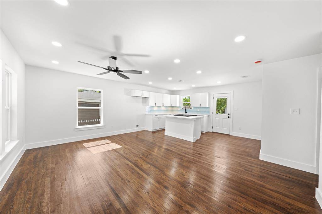 Dallas, TX 75211,4117 Moler Street
