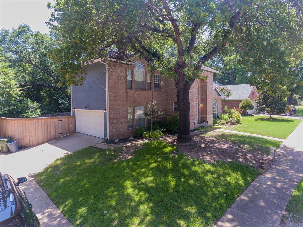 Arlington, TX 76001,2416 Hedgeapple Drive