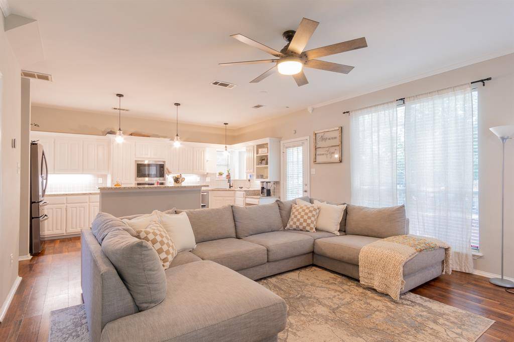 Arlington, TX 76001,2416 Hedgeapple Drive