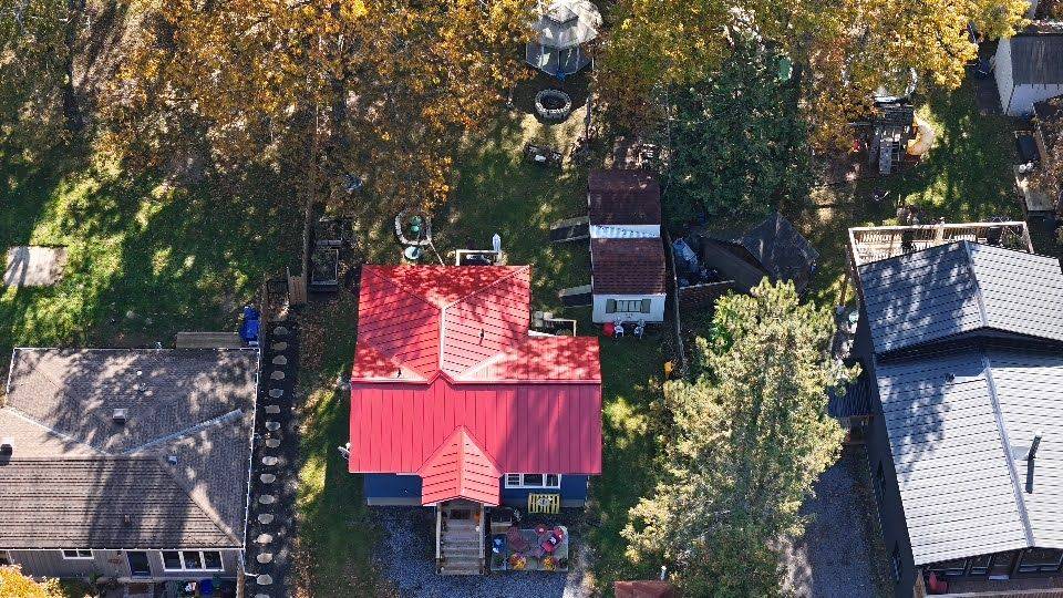 Constance Bay - Dunrobin - Kilmaurs - Woodlawn, ON K0A 3M0,715 Bayview DR