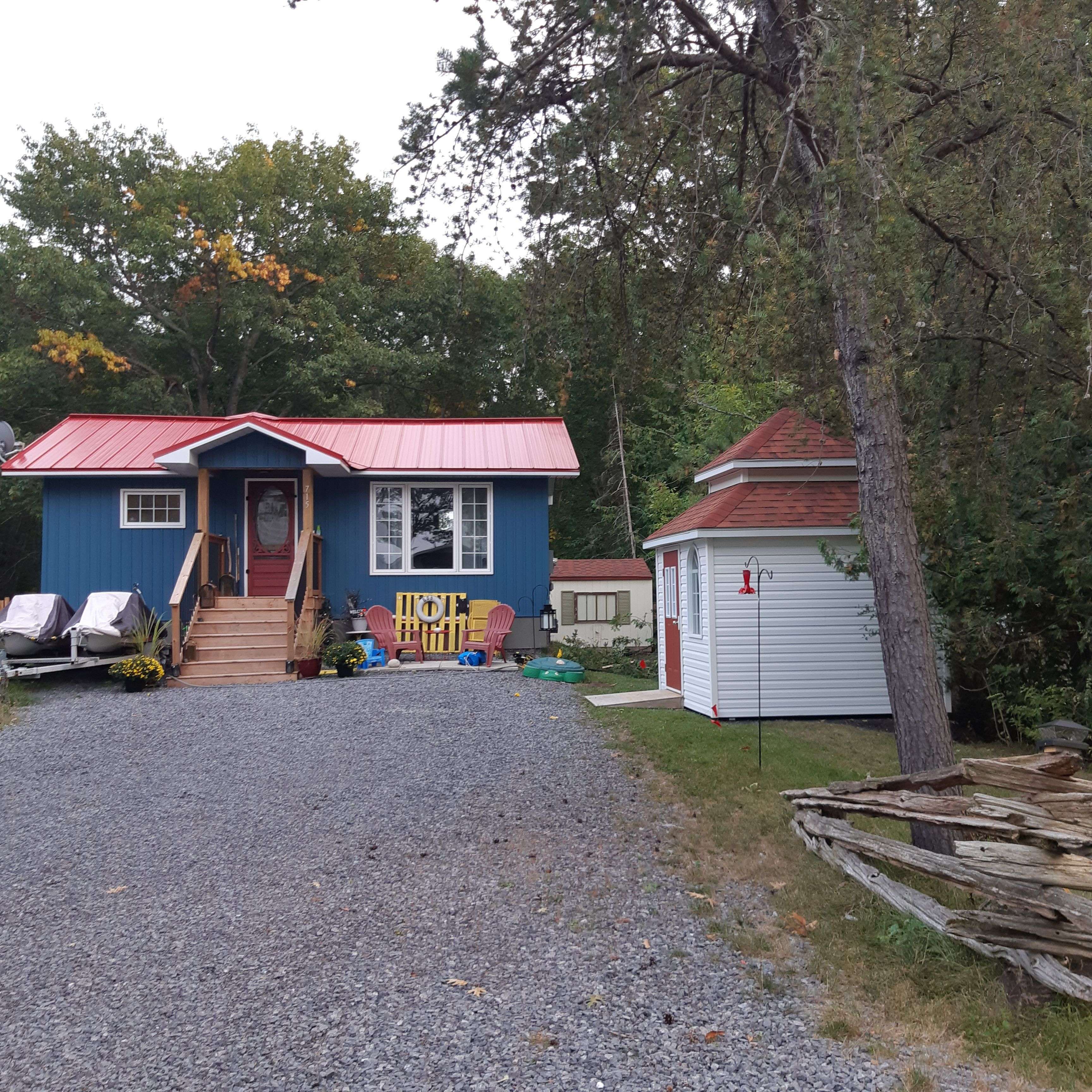 Constance Bay - Dunrobin - Kilmaurs - Woodlawn, ON K0A 3M0,715 Bayview DR