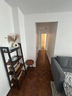 Toronto C03, ON M5P 1R4,335 Lonsdale RD #402
