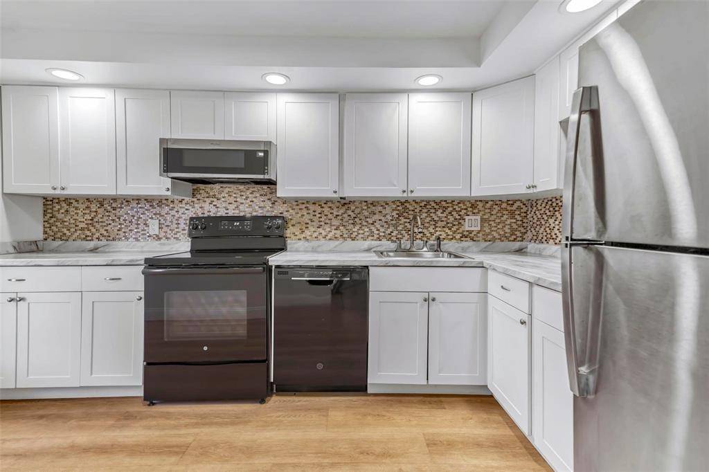 Lauderdale Lakes, FL 33313,3001 NW 46th Ave #310