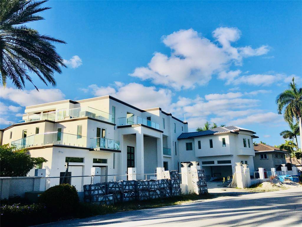 Fort Lauderdale, FL 33301,4 Pelican Dr