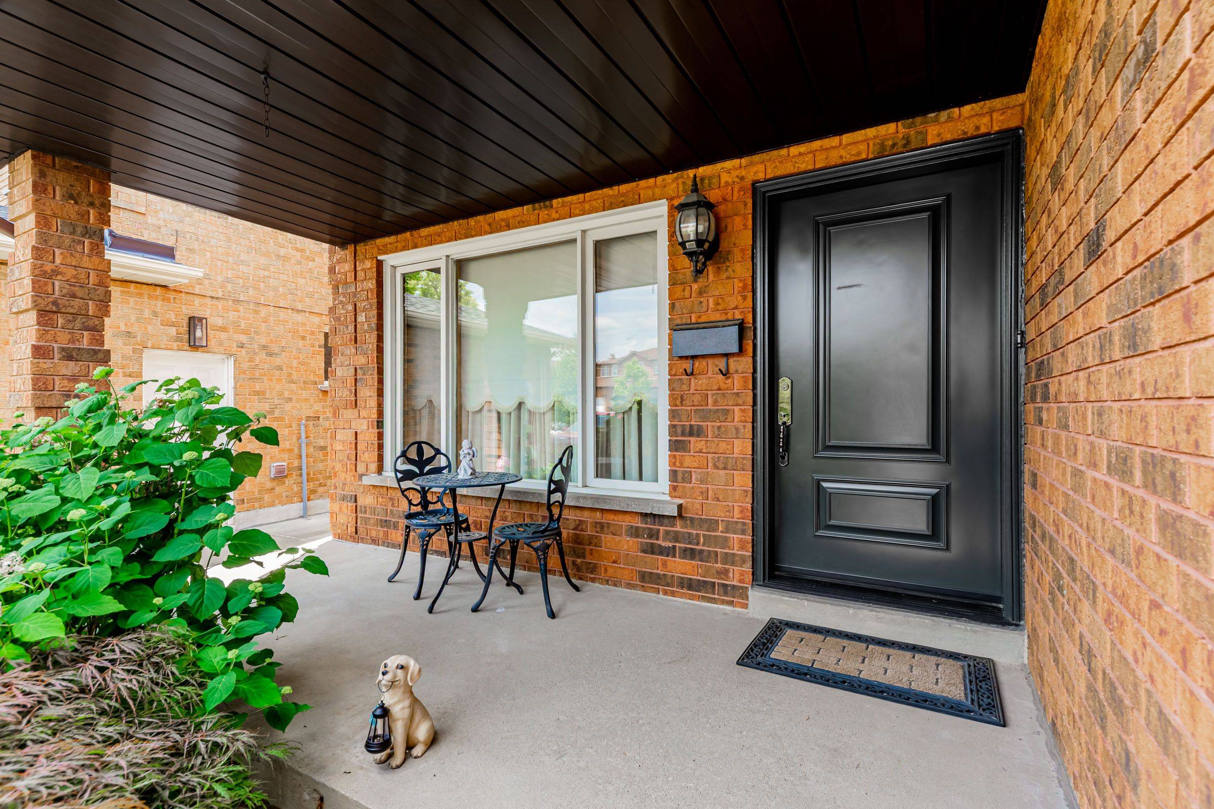 Vaughan, ON L4L 6M9,411 Forest DR