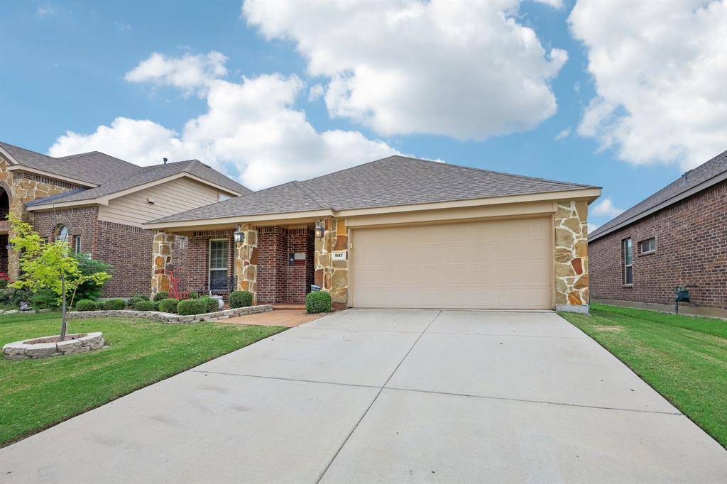 Little Elm, TX 75068,937 Lake Cypress Lane
