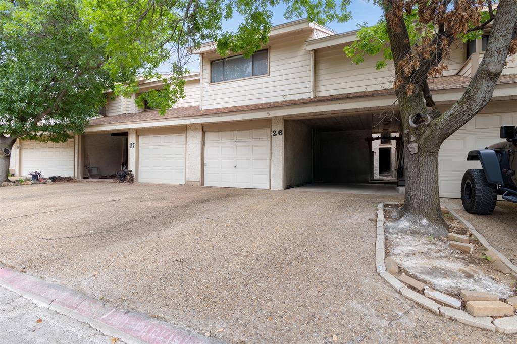 Lewisville, TX 75057,26 Oakbrook Drive