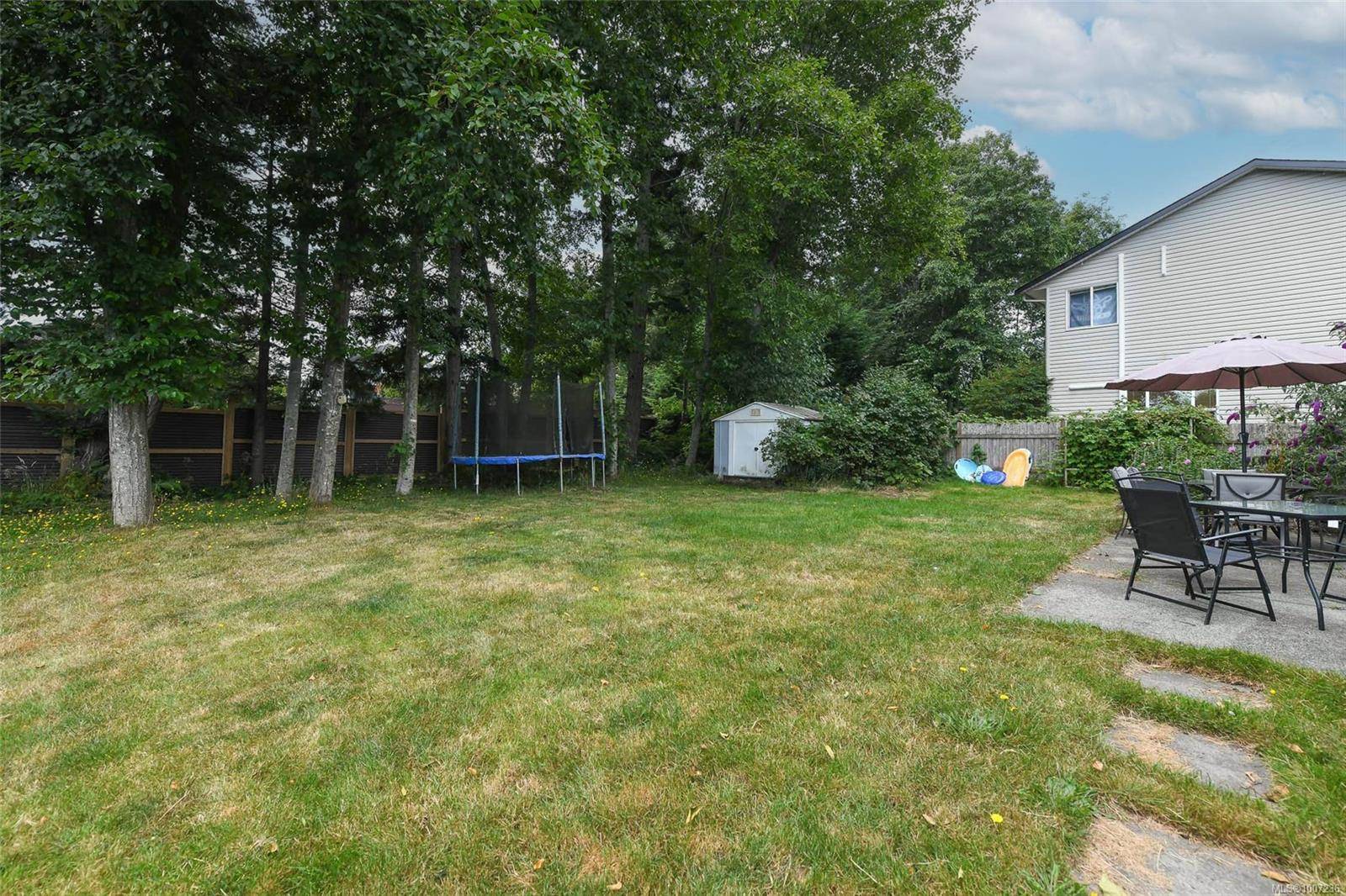 Comox, BC V9M 4G3,508 Deerwood Pl